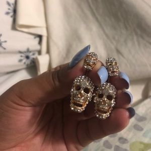 Beautiful skull earrings